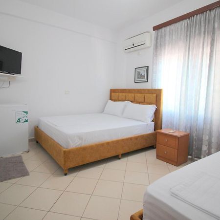 Lengu Holidays Houses Sarandë Exterior foto